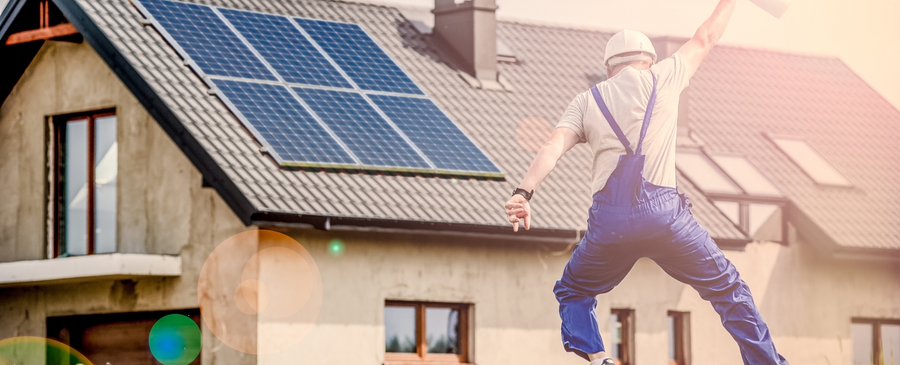 Wat zijn de te volgen stappen bij het kopen van een huis met zonnepanelen in Frankrijk?