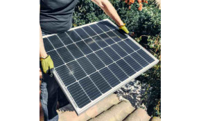 Plug & Play zonnepaneel: een gemakkelijke en effectieve oplossing Plug & Play zonnepaneel: een gemakkelijke en effectieve oplossing