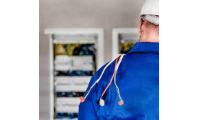 Alma Solar voorziet uw afdeling van een fotovoltaïsche installateur Alma Solar voorziet uw afdeling van een fotovoltaïsche installateur